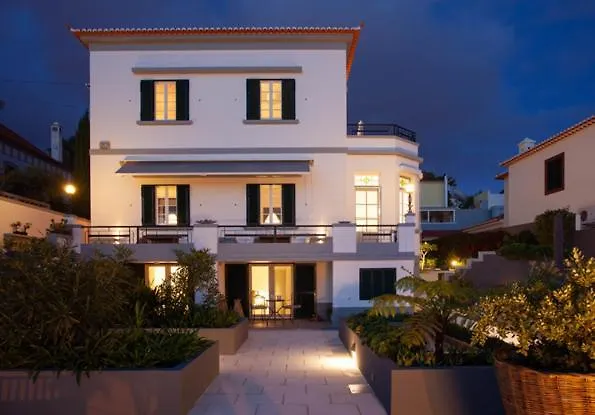 Bed and Breakfast Quinta B. Funchal  Funchal (Madeira)